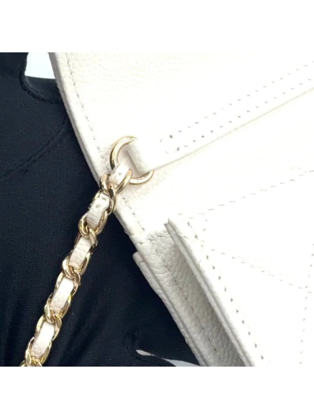 Chanel Quilted Mini Chain Random Caviar Leather White Wallet Gold